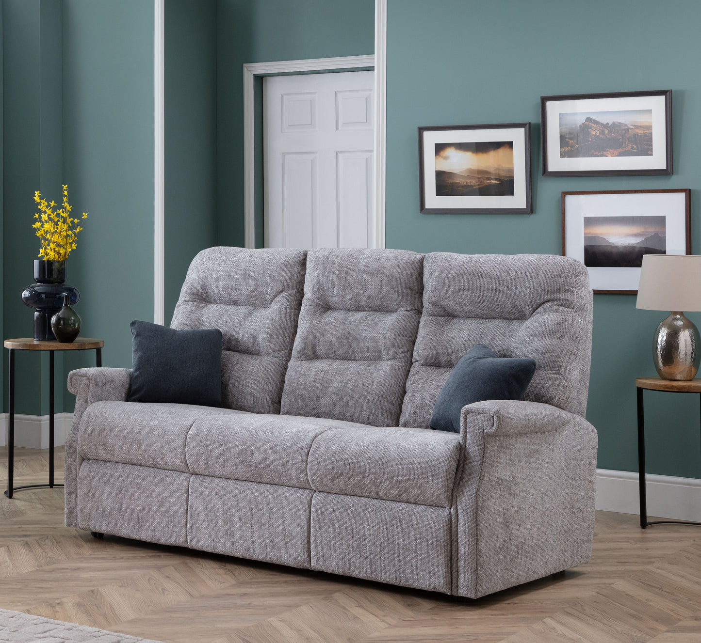 Celebrity Sandhurst Three Seater Settee Fixed Fabric Sofa With Mammoth Foam