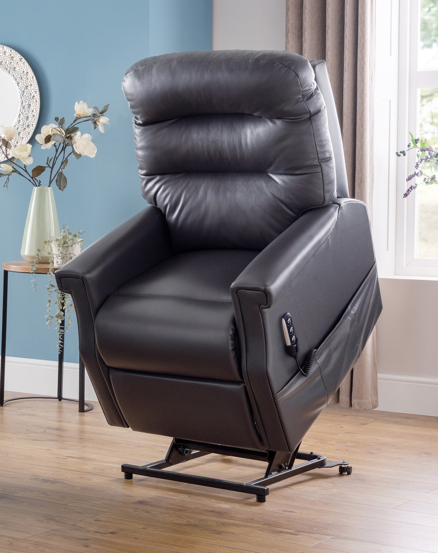 Celebrity Sandhurst Dual Motor Rise And Recliner Leather Armchair With Adjustable Headrest Option VAT FREE