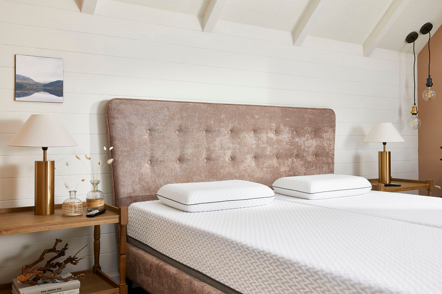 Romeo Premium Upholstered Adjustable Bed With A Gel 1000 Pocket Sprung Soft Medium Feel Mattress VAT FREE