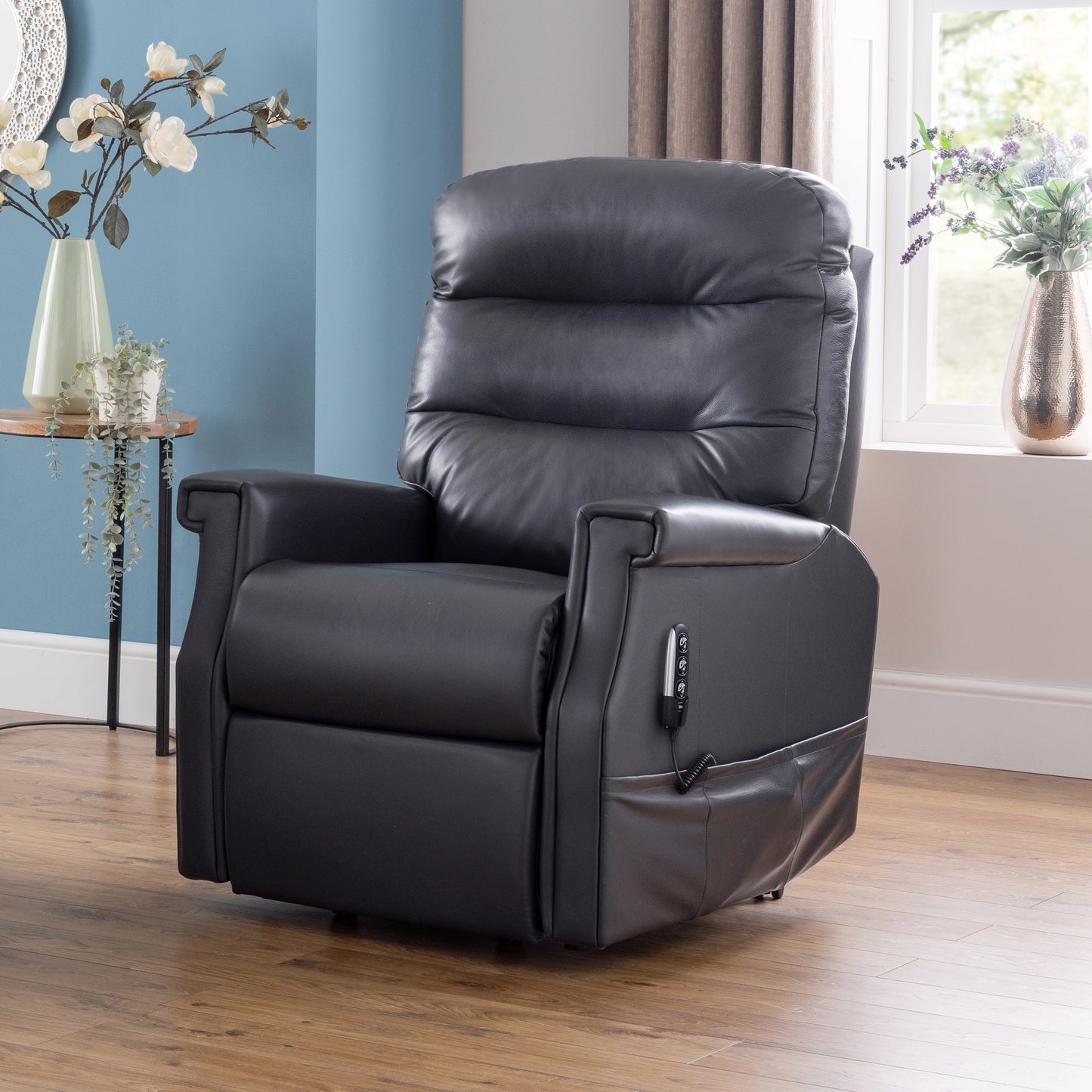 Celebrity Sandhurst Dual Motor Rise And Recliner Leather Armchair With Adjustable Headrest Option VAT FREE