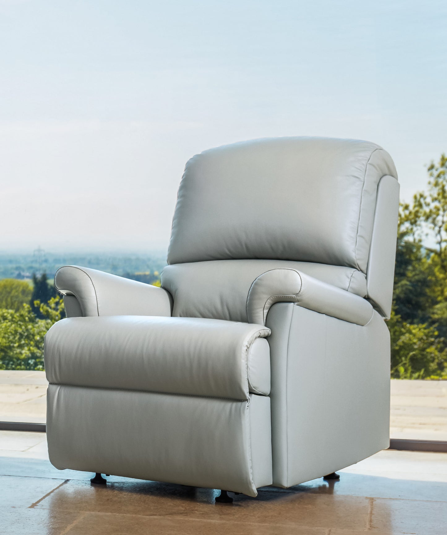 Sherborne Nevada Cloud Comfort Triple Motor Leather Rise And Recliner Armchair VAT FREE