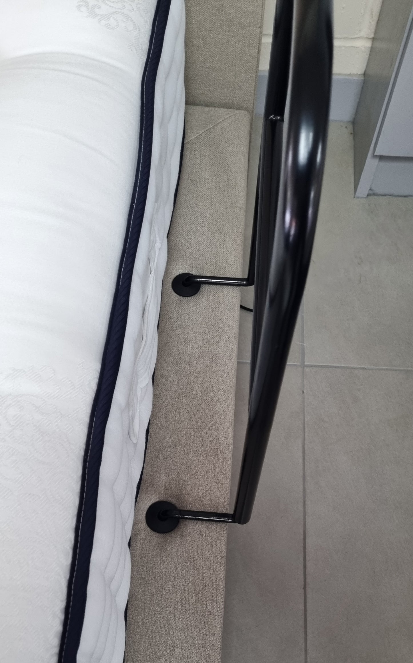 Grab Rail