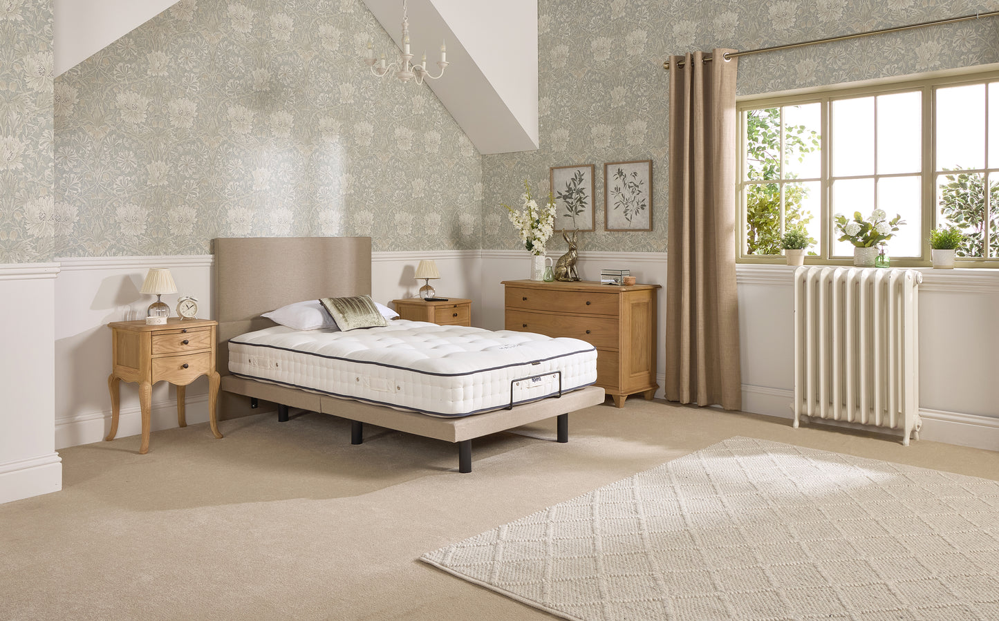 Jade Motion Adjustable Bed With A Natural 2500 Pocket Sprung Medium Feel Mattress VAT FREE