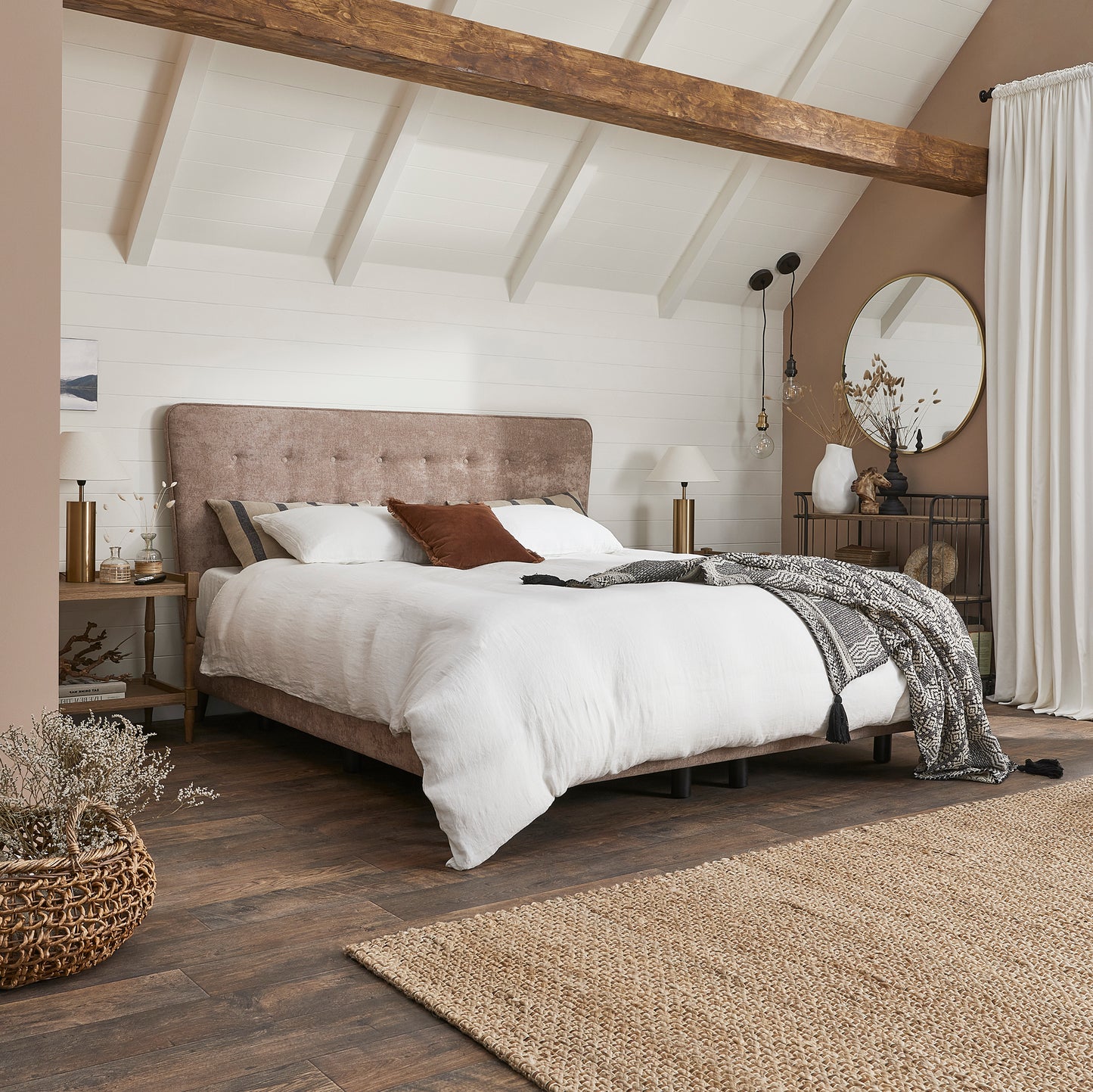 Romeo Premium Upholstered Adjustable Bed With A Natural 2500 Pocket Sprung Soft Medium Feel Mattress VAT FREE