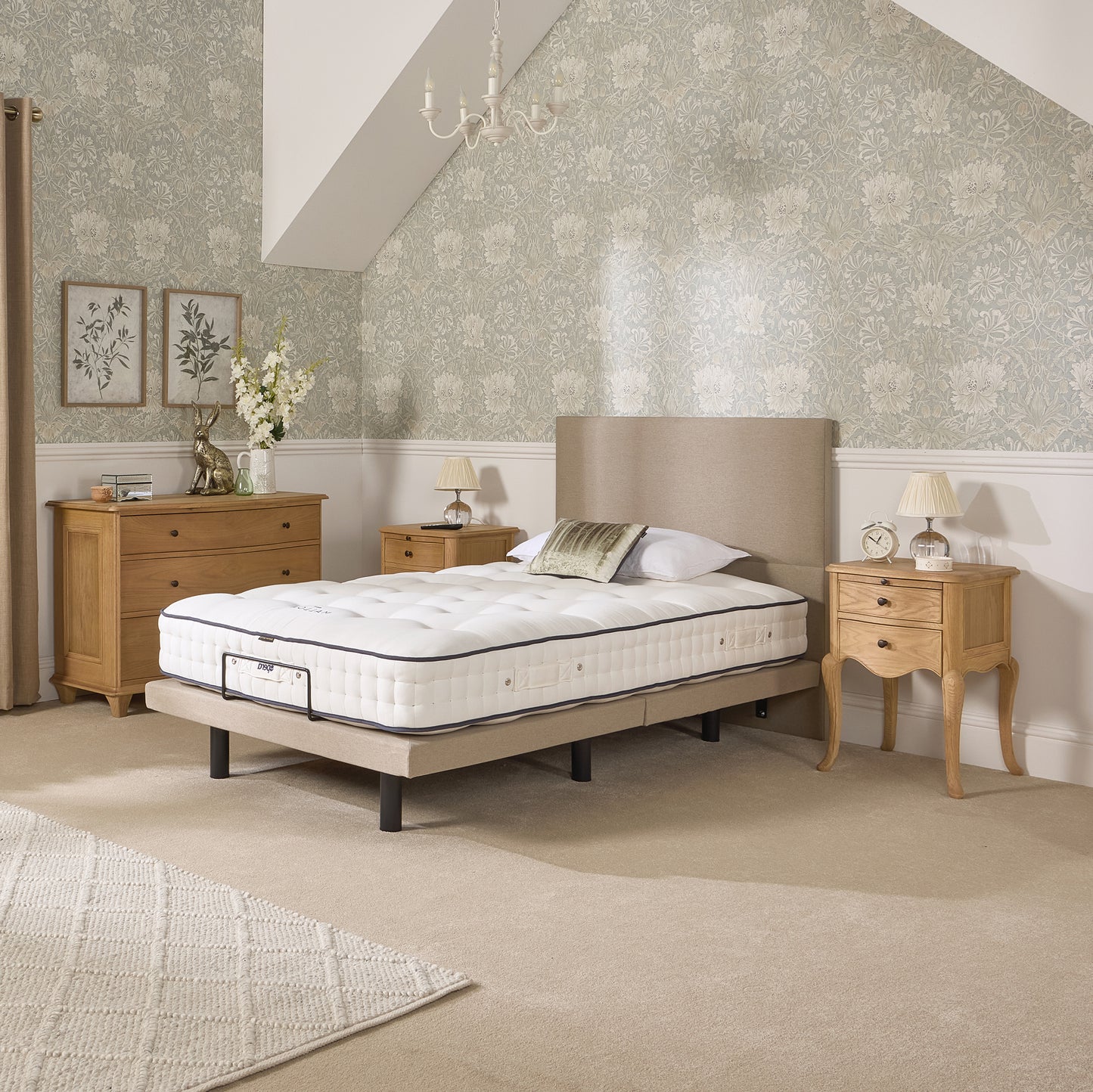 Jade Motion Adjustable Bed With A Natural 2500 Pocket Sprung Medium Feel Mattress VAT FREE